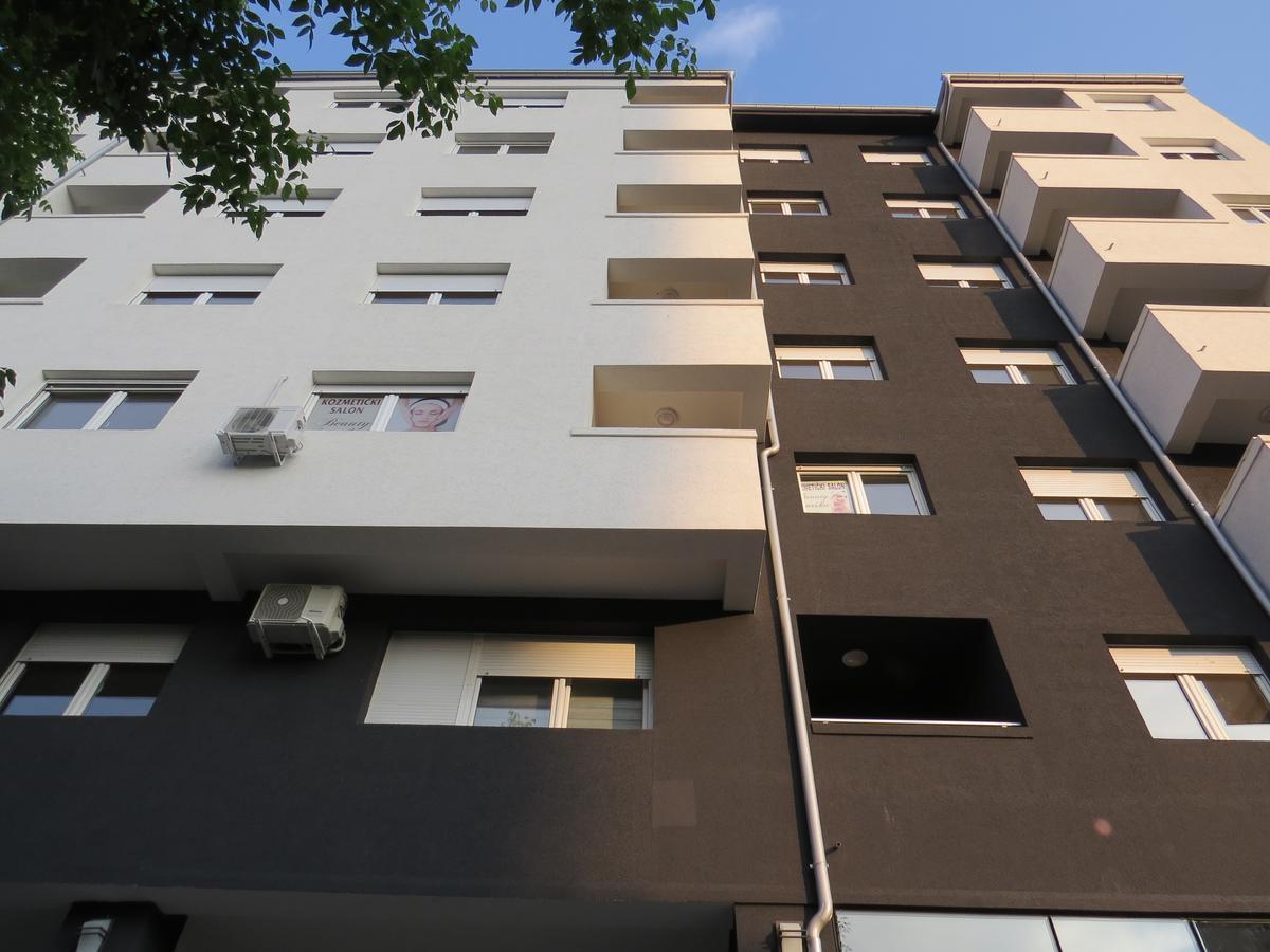 Grey Apartment Ni Exteriér fotografie