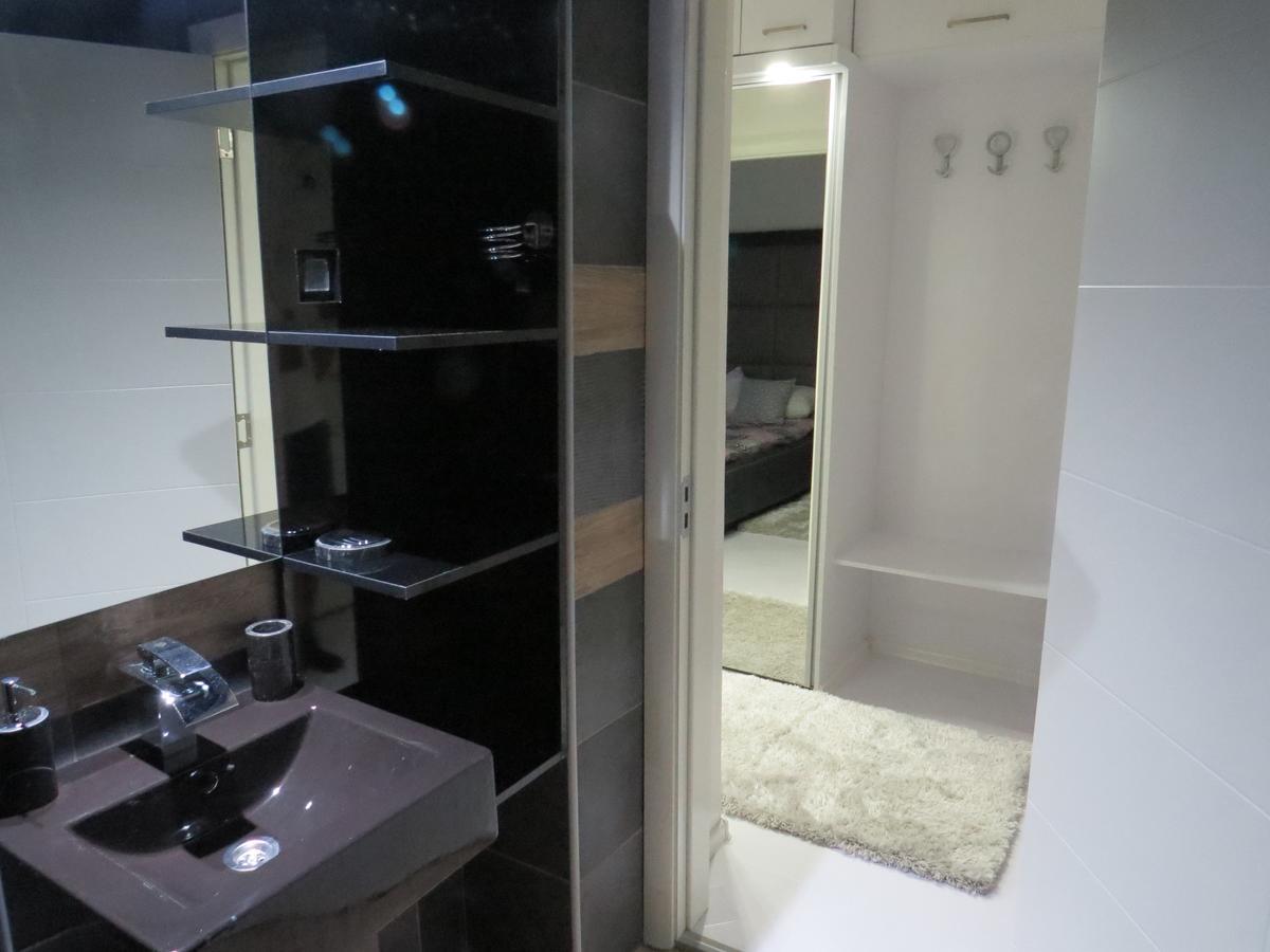 Grey Apartment Ni Exteriér fotografie