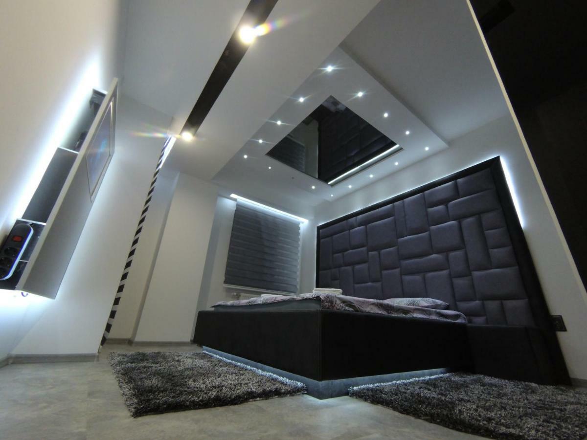 Grey Apartment Ni Exteriér fotografie