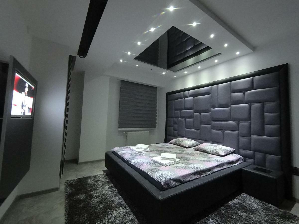 Grey Apartment Ni Exteriér fotografie